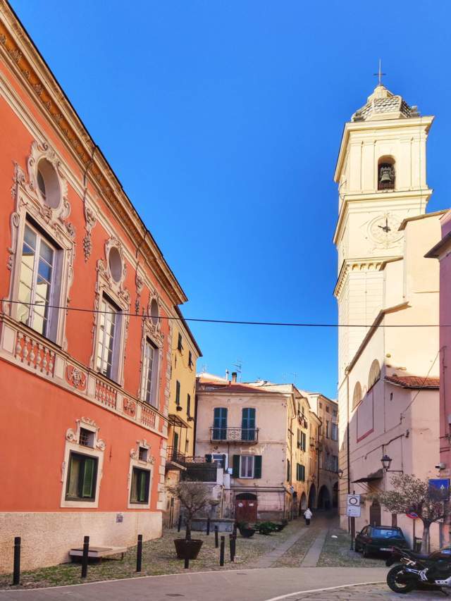 Piazza delle Confrarie Taggia